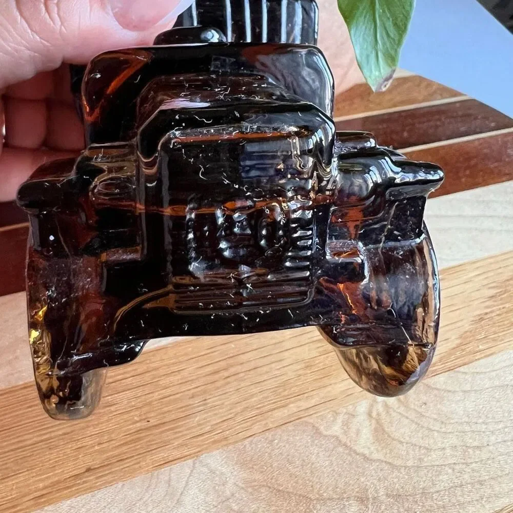 vintage Avon 1906 Reo Depot Wagon bottle.ambar color glass full